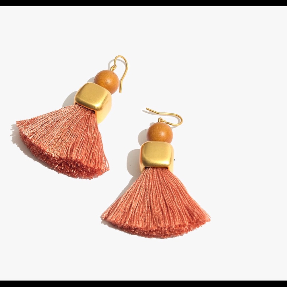 Madewell-Wooden Bead Tassel Earrings/Sweet Dahlia
